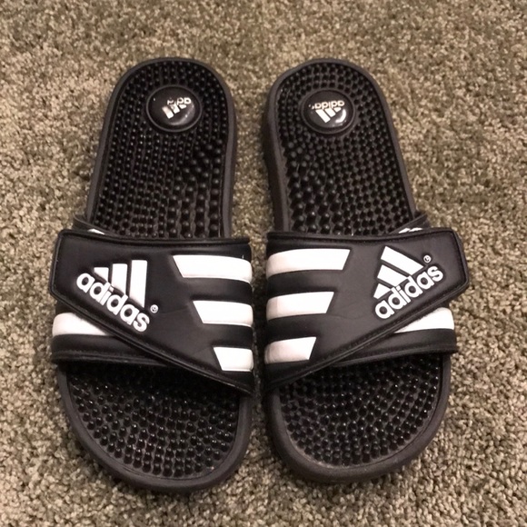 adidas slides classic